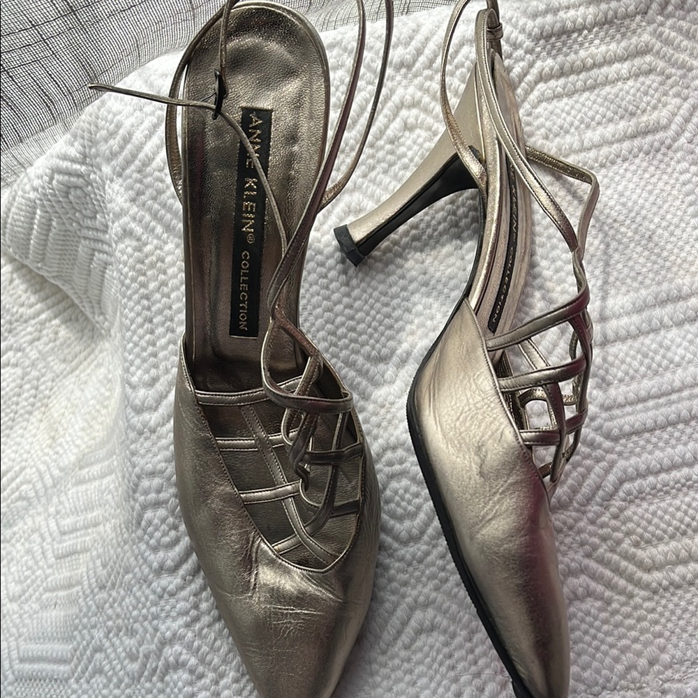 Anne Klein Women's Gold Heels